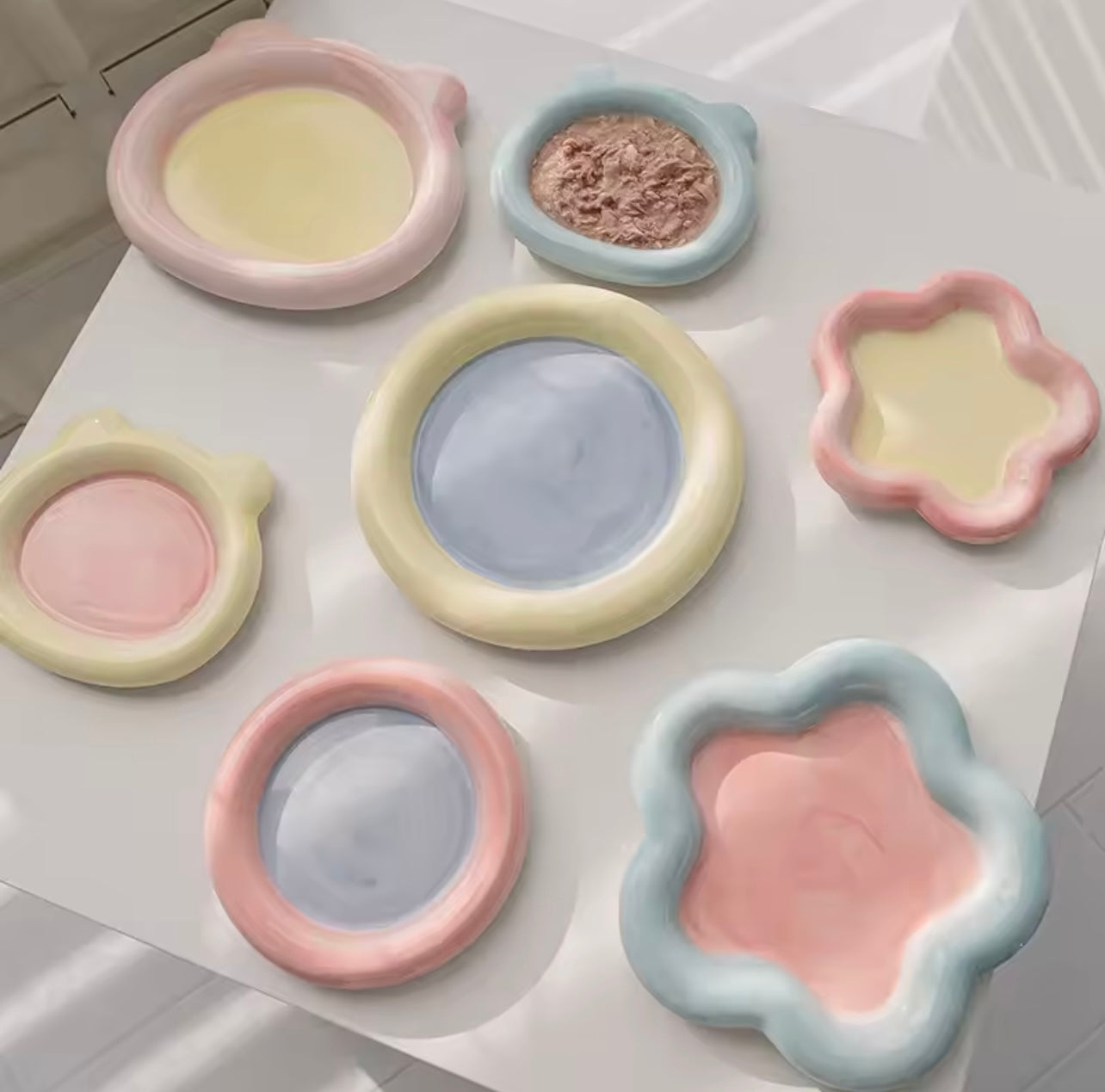 High-Quality Ceramic Cat Food Bowl – Stylish & Safe Feeding in Kenya