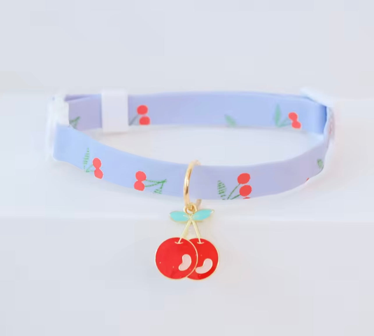 Silent Cat Collar with Pendant - Adjustable & Stylish | Petcore.Ke