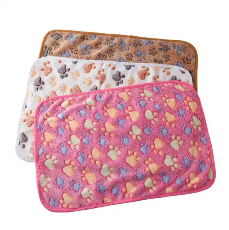 Pet Fleece Blanket – Ultra Soft Cozy Blanket for Cats & Dogs in Kenya