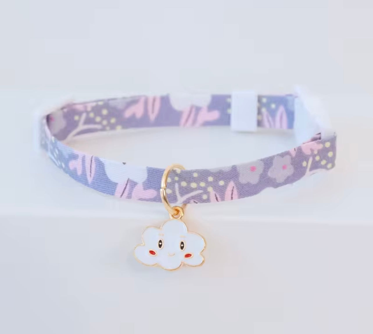 Silent Cat Collar with Pendant - Adjustable & Stylish | Petcore.Ke