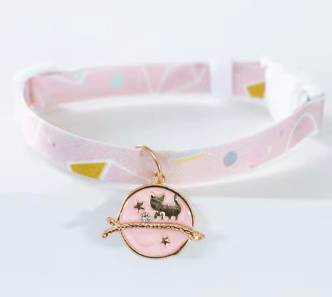 Silent Cat Collar with Pendant - Adjustable & Stylish | Petcore.Ke