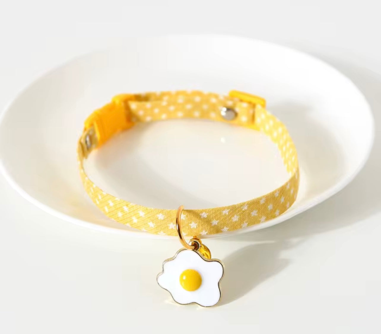 High-Quality Cat Collar with Bell & Pendant – Adjustable, Quick-Release, Comfortable