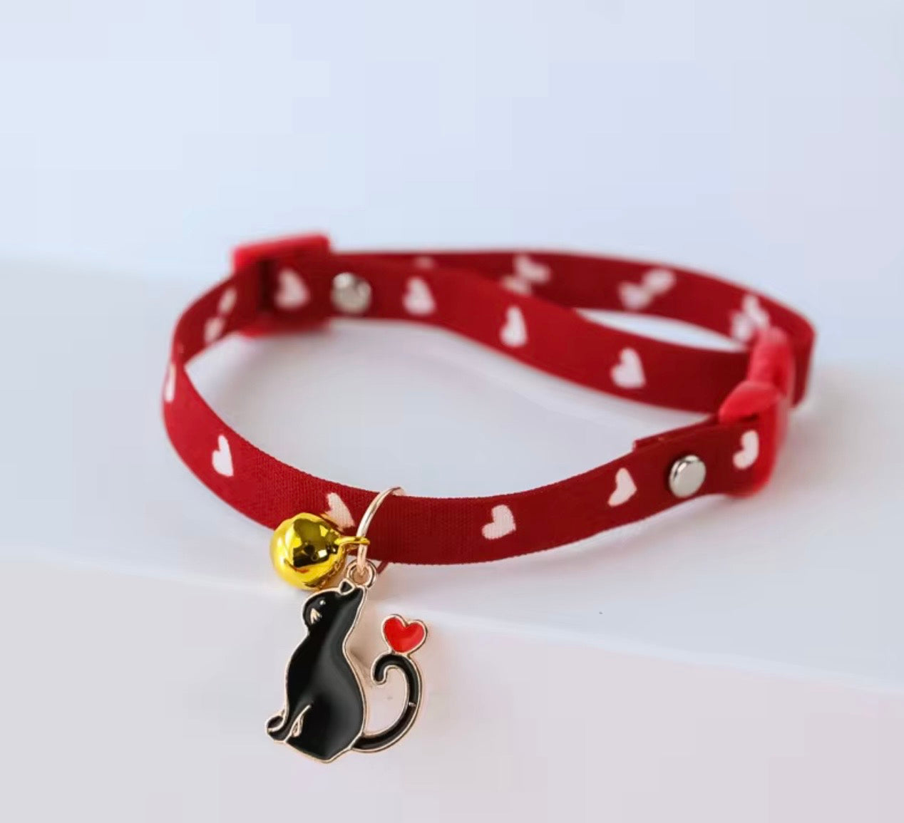 High-Quality Cat Collar with Bell & Pendant – Adjustable, Quick-Release, Comfortable